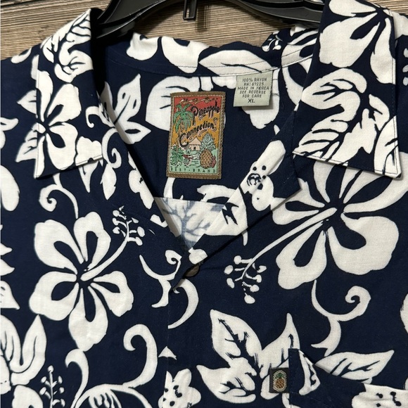 Pineapple Connection men’s button up size X-Large - Picture 3 of 7
